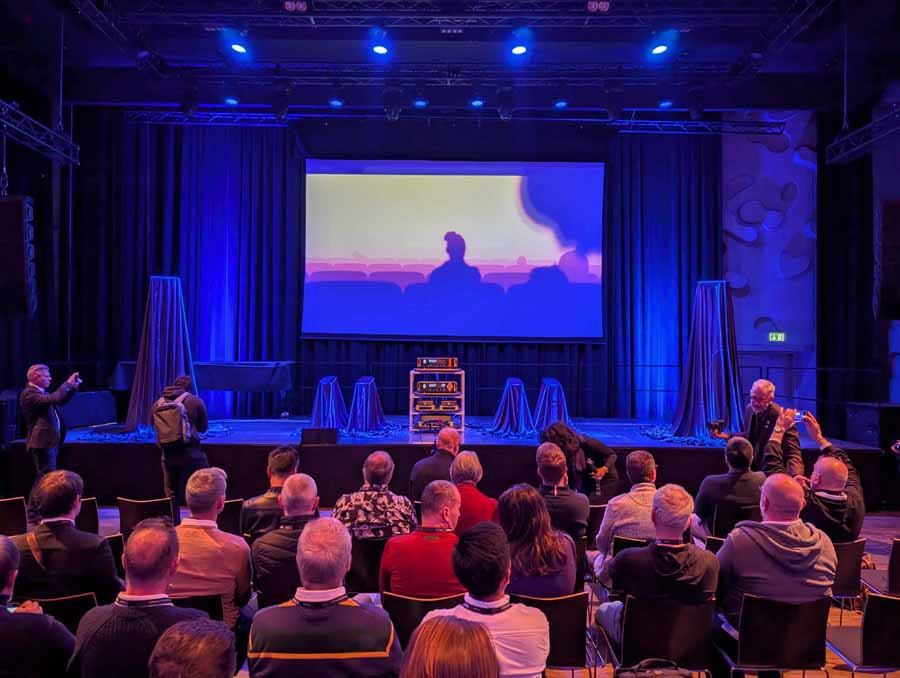 B&oslash;rresen M8 Gold Signature Loudspeaker And Aavik M-880 Mono Amplifier Launch Event with audio group denmark