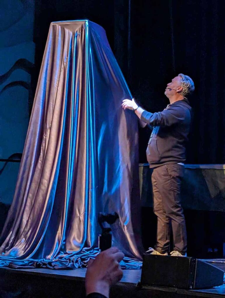 B&oslash;rresen M8 Gold Signature Loudspeaker And Aavik M-880 Mono Amplifier Launch Event with audio group denmark