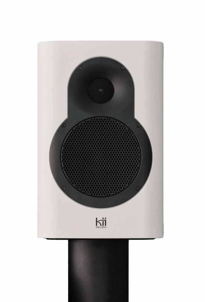 Kii audio kii sonic lounge at ultimate stream hifi news